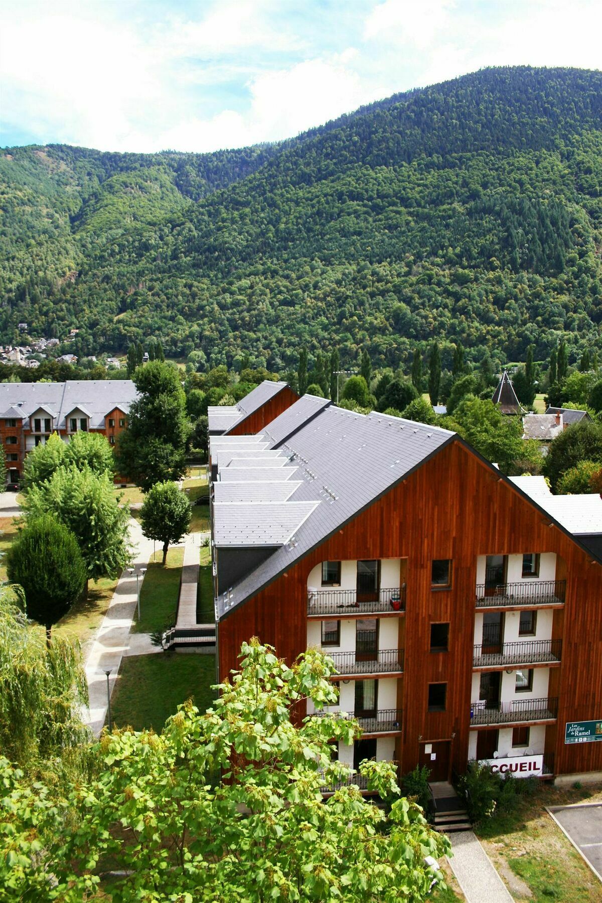 Residence Les Jardins De Ramel By Popinns Bagneres-de-Luchon Exterior photo