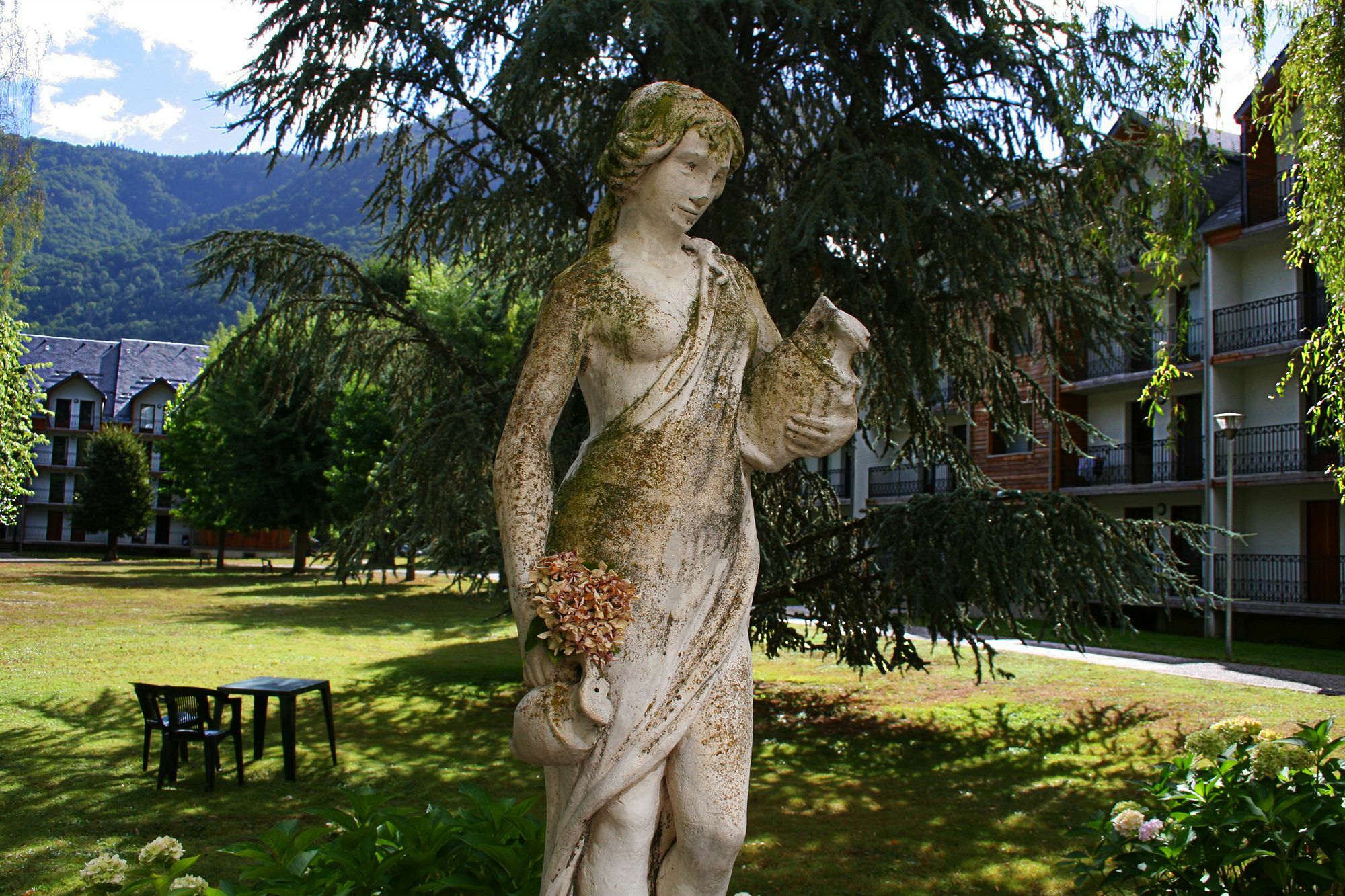 Residence Les Jardins De Ramel By Popinns Bagneres-de-Luchon Exterior photo